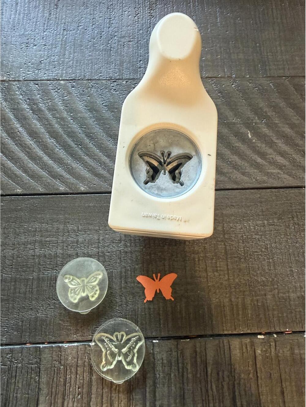 Martha Stewart Butterfly Shape Punch with stamps - Picture 3 of 6